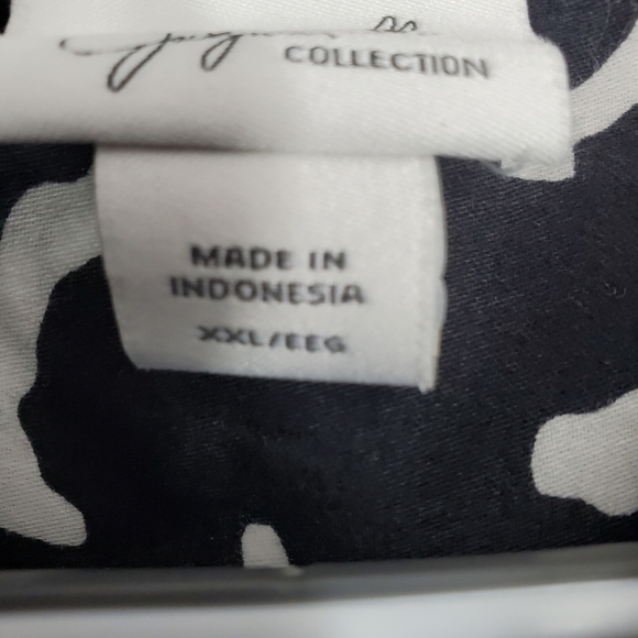 Jaclyn Smith Top 3 / 4 Roll Tab Sleeve Black White Print Button Up Size XXL - Picture 4 of 11